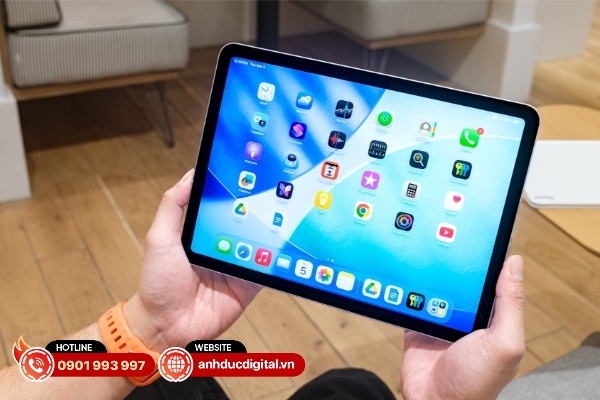 Apple iPad Air M4 sử dụng tấm nền Liquid Retina đáp ứng đầy đủ nhu cầu cho các công việc sáng tạo và cả giải trí