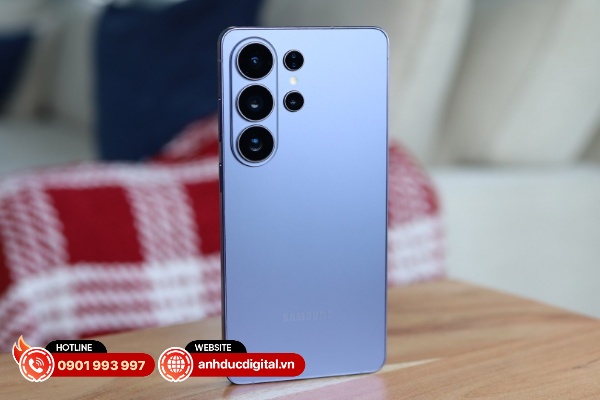 Samsung Galaxy S26 Ultra có phần thân vỏ được làm mỏng hơn một chút