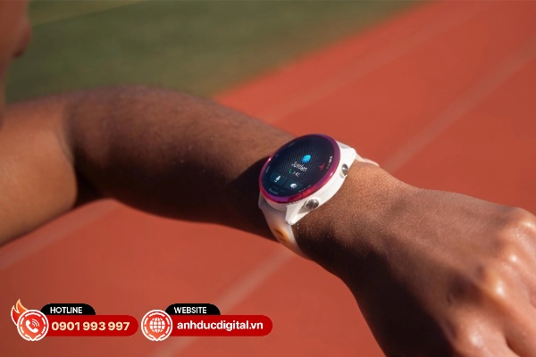 Garmin Forerunner 570 cho phép tạo nhiều bài tập đa môn và có nhắc nhở tập luyện