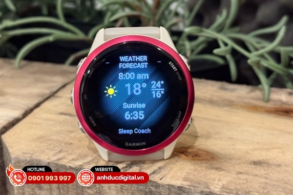 Garmin Forerunner 570 đưa ra nhiều số liệu về thời tiết