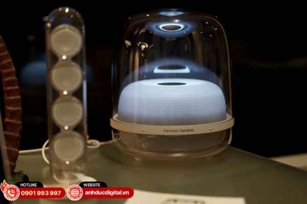 SoundSticks 4 sử dụng Bluetooth 4.2 mang đến khả năng kết nối ổn định đáp ứng tốt nhu cầu nghe nhạc không dây hằng ngày