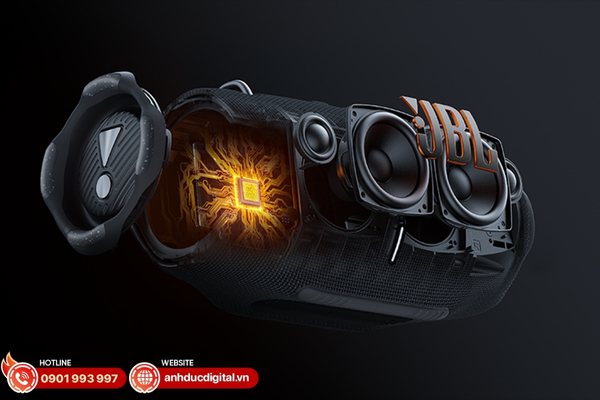 JBL Xtreme 4 với 2 loa trầm 30W và 2 loa treble 20W, mang đến âm thanh mạnh mẽ và chi tiết trong mọi không gian
