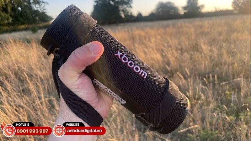 lg-xboom-bounce-va-lg-xboom-grab-6