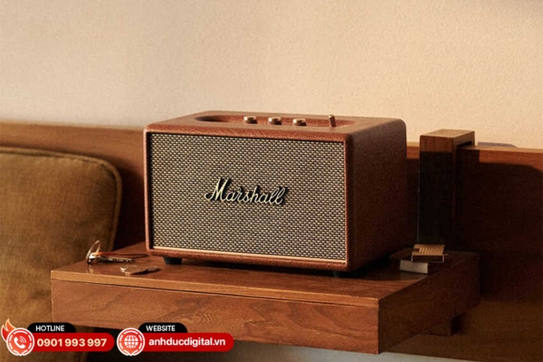 Marshall Acton III có kiểu dáng retro sang trọng phù hợp đặt bàn hoặc kệ phòng khách