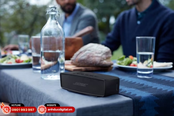 Loa Bose SoundLink Mini II Special Edition là mẫu loa Bose mini cao cấp, nổi bật với âm thanh cân bằng, bass sâu và thiết kế sang trọng, nhỏ gọn
