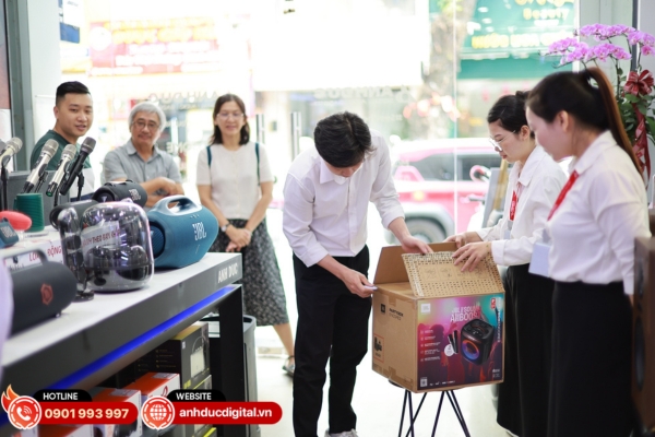 Anh Đức Digital là điểm đến tin cậy cho loa JBL PartyBox, với đội ngũ tư vấn am hiểu và hỗ trợ khách hàng chu đáo