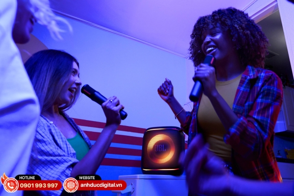 JBL PartyBox Encore Essential 2 là loa karaoke JBL Bluetooth 100W, thiết kế gọn nhẹ, âm thanh mạnh mẽ, phù hợp tiệc gia đình và ngoài trời