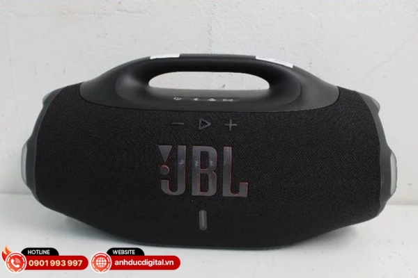 JBL Boombox 4 mang đến âm thanh mạnh mẽ, pin cực lâu và độ bền chuẩn IP68, hoàn hảo cho mọi buổi tiệc ngoài trời