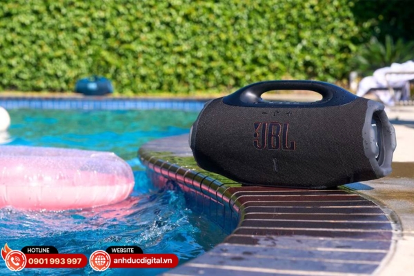 JBL Boombox 4 thiết kế gọn nhẹ, bền bỉ, lý tưởng cho mọi bữa tiệc ngoài trời