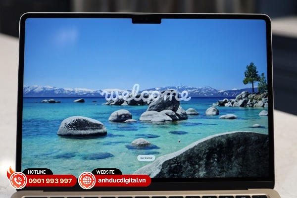 Macbook Air 13-inch M5 tấm nền màn hình Liquid Retina 13.6-inch rực rỡ