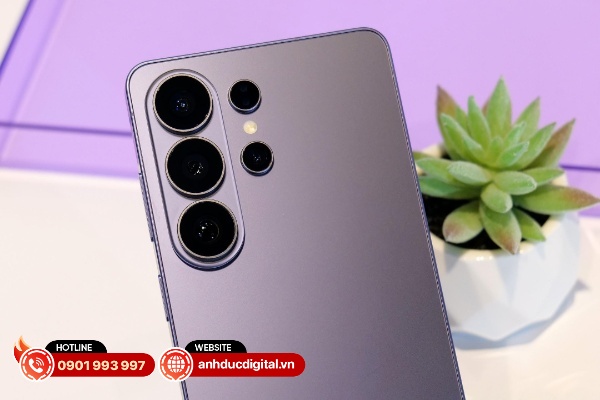 Hệ thống camera sau vẫn không có nâng cấp lớn nào về phần cứng nhưng sẽ tập trung vào phần mềm