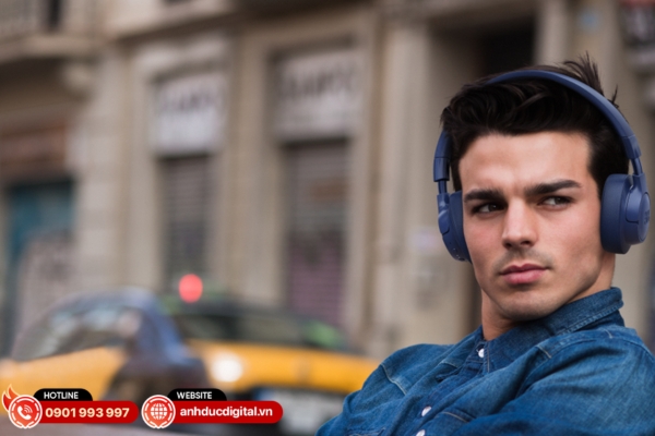 JBL Tune 750BTNC là tai nghe bluetooth JBL over-ear với chống ồn chủ động và bass mạnh mẽ