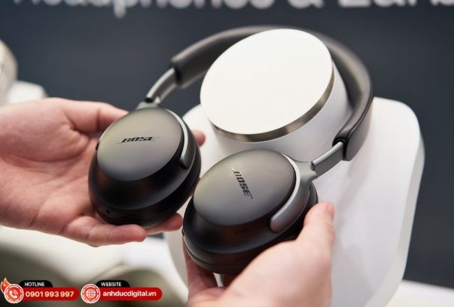 Tai nghe chụp tai Bose với âm thanh không gian và chống ồn mạnh mẽ cho nhu cầu hằng ngày.