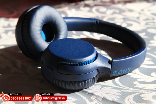 Sony WH-XB700 là tai nghe chụp tai Sony với âm bass mạnh mẽ và thời lượng pin dài