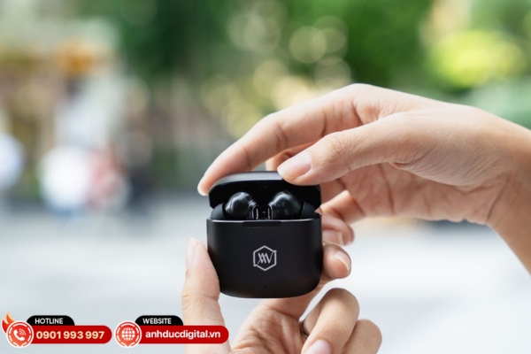 Tai nghe Alpha Works Curve 300 mang đến âm thanh rõ nét, thiết kế tiện dụng và chống nước nhẹ, dễ dùng khi di chuyển