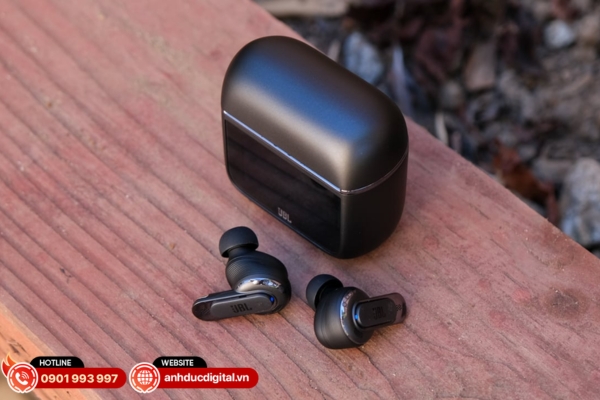 JBL Tour Pro 3 mang đến âm bass sâu lắng, ANC hiệu quả và trải nghiệm nghe nhạc sống động