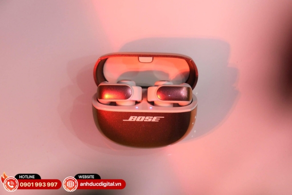 Bose Ultra Open Earbuds với thiết kế mở thoáng tai, thoải mái khi tập thể thao ngoài trời
