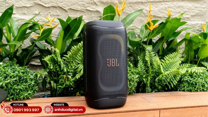 tren-tay-jbl-partybox-130-3