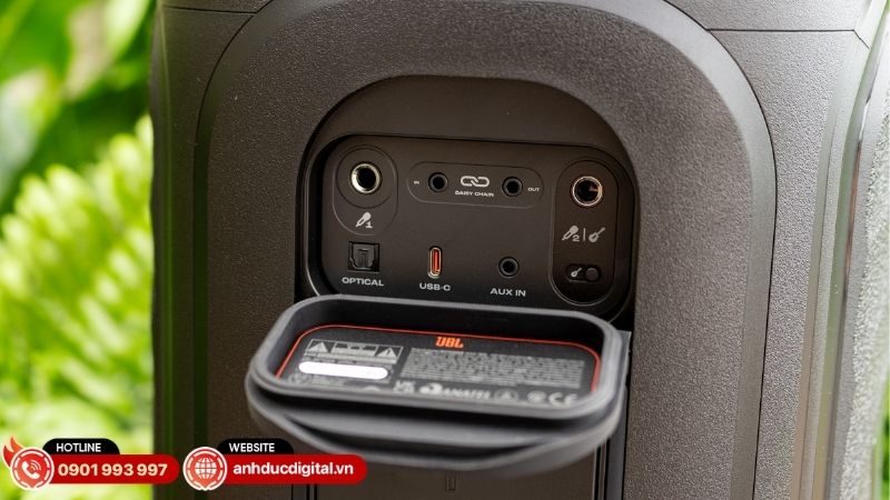 tren-tay-jbl-partybox-130-5