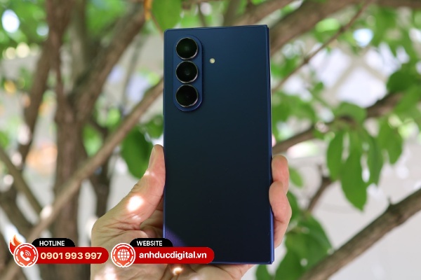  Galaxy Z Fold 7 sử dụng khung nhôm Armor Aluminum được phủ kính Gorilla Glass ở cả mặt trước và mặt sau