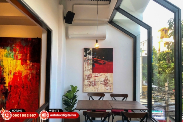 Hệ thống âm thanh Gụ Wine Bistro