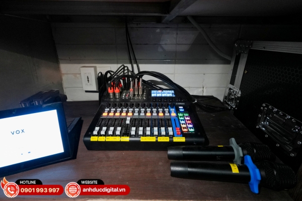 Hệ thống âm thanh Gụ Wine Bistro