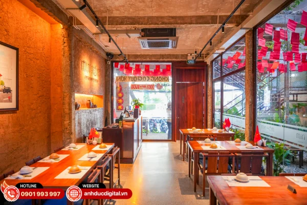 Chủ đầu tư yêu cầu hệ thống âm thanh nhà hàng MiRi Hôm phải phủ đều, rõ ràng và tạo không gian nhạc nền tinh tế, dễ chịu