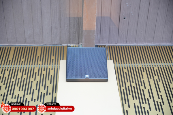 Hệ thống loa treo tường JBL SLP14-T tăng độ rõ, chi tiết và mang lại âm thanh sống động cho không gian