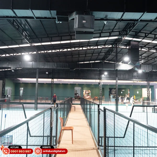 Hệ thống âm thanh KingKong Pickleball yêu cầu phủ đều toàn khu, thông báo rõ ràng và vận hành ổn định suốt ngày dài