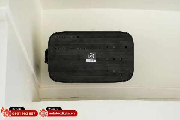 Hệ thống loa Alpha Works AW52 mang lại âm thanh cân bằng, rõ nét và phủ đều, phù hợp không gian café khách sạn