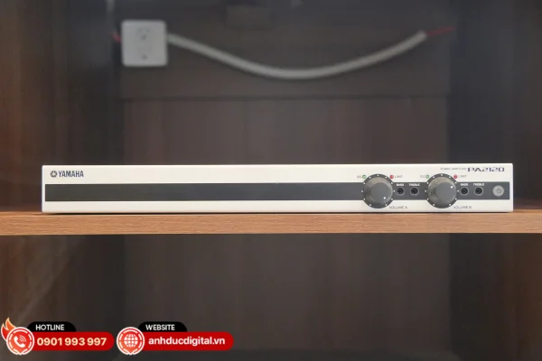 Amply Yamaha PA2120 vận hành ổn định, công suất mạnh mẽ và cho phép kiểm soát âm thanh linh hoạt theo từng khu vực