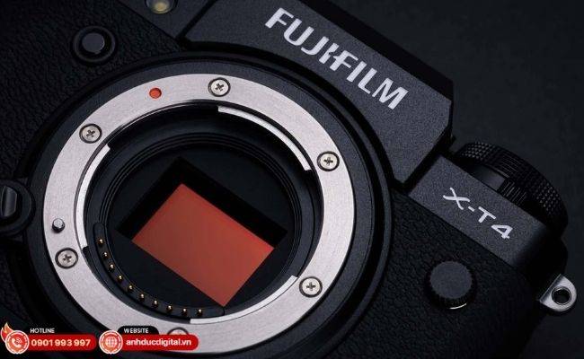 APS-C gọn nhẹ, dễ dùng và đủ mạnh cho nhu cầu phổ thông.