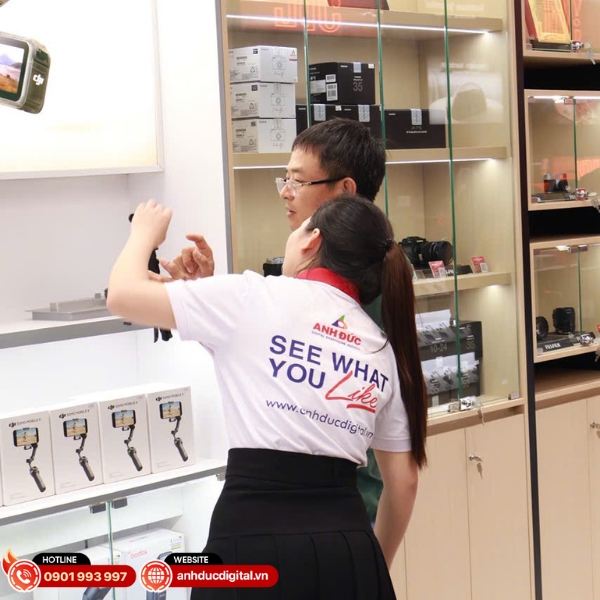 Đội ngũ tư vấn tại Anh Đức Digital hỗ trợ chọn camera hành trình 360 độ phù hợp với từng nhu cầu sử dụng