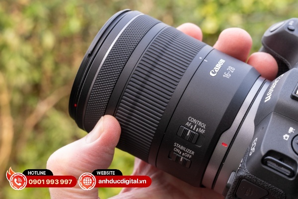 Canon RF 16 – 28mm F/2.8 IS STM có hệ thống ổn định hình ảnh quang học với hiệu quả lên đến 5.5 stops