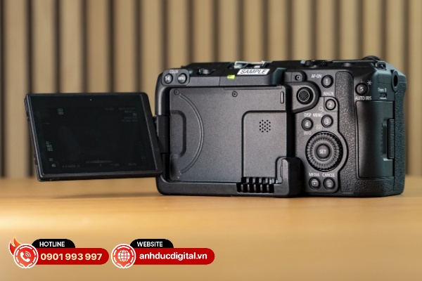 Canon EOS C50 có một màn hình LCD xoay lật với độ phân giải 1.62 triệu điểm ảnh