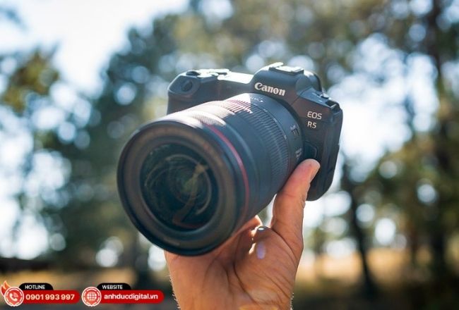 Canon R5 chụp thể thao phù hợp nhiếp ảnh gia chuyên nghiệp cần tốc độ cao, AF mạnh và file 45MP cho in ấn lớn.