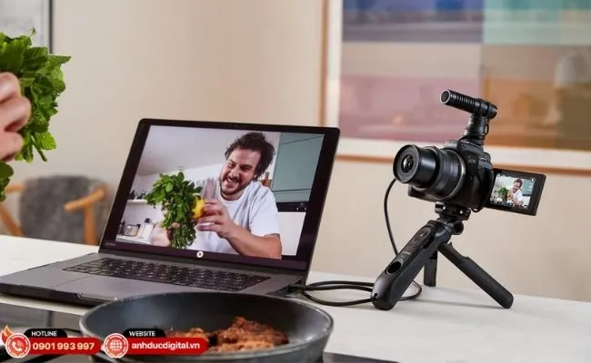 Hỗ trợ 10-bit và C-Log 3 – "Vũ khí" đắc lực cho những nhà sáng tạo muốn tùy biến màu sắc hậu kỳ