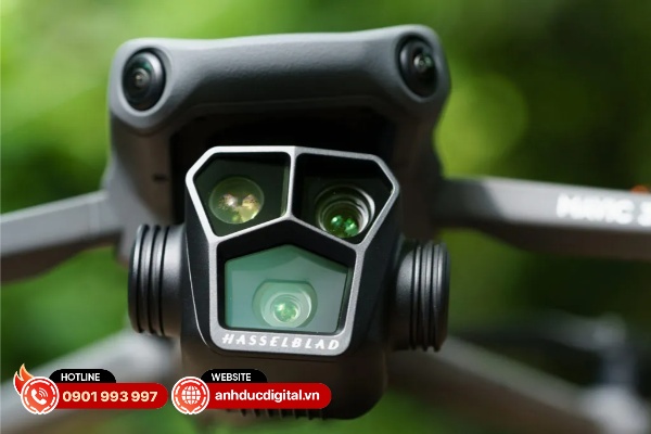 DJI lần đầu tiên giới thiệu mô đun 3 camera trên Mavic 3 Pro
