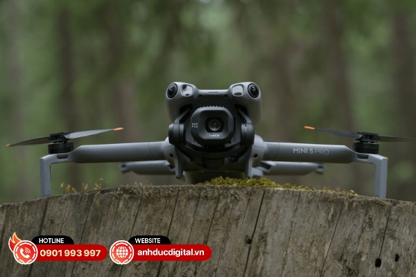 DJI Mini 5 Pro được trang bị thêm cảm biến LiDAR cho khả năng nhận diện tốt hơn