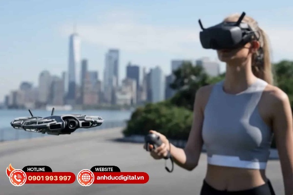 Mô đun thu phát Ocusync 4.0 có thể tháo rời/lắp ráp để kết nối từ xa với các bộ điều khiển DJI