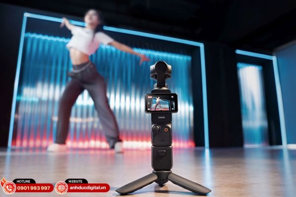 Gimbal 3 trục giúp footage mượt như phim, phù hợp vlog kể chuyện