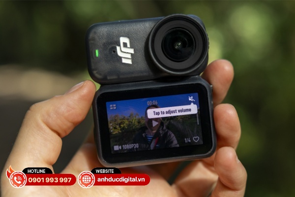 Thời lượng pin của DJI Osmo Nano là một hạn chế đáng kể đối với một chiếc máy quay nhỏ