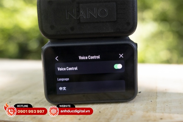 DJI Osmo Nano có thể được điều khiển bằng giọng nói nhưng nó chỉ hiệu quả trong môi trường yên tĩnh