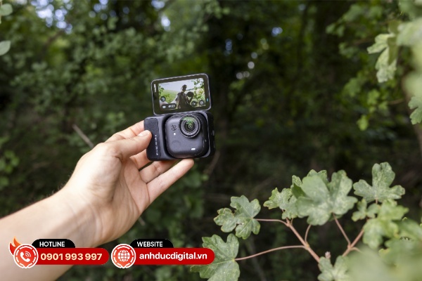 Insta360 Go Ultra có thể kết nối với cả tai nghe Bluetooth, Micro không dây của DJI và Insta360