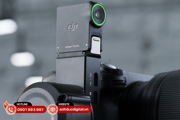Tính năng nổi bật nhất của DJI RS5 là mô đun theo dõi thông minh nâng cao mới