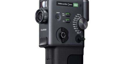 Fujifilm ra mắt dòng máy ảnh Instax mới – Mini Evo Cinema