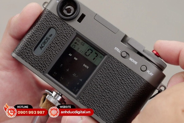 Màn hình hiển thị số tấm đã chụp với một cuộn film trên Fujifilm X-Half