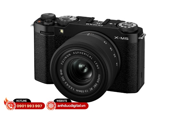Fujifilm XC 13-33 mm F3.5-6.3 OIS có dải tiêu cự góc rộng rất lý tưởng cho nhu cầu sử dụng hàng ngày