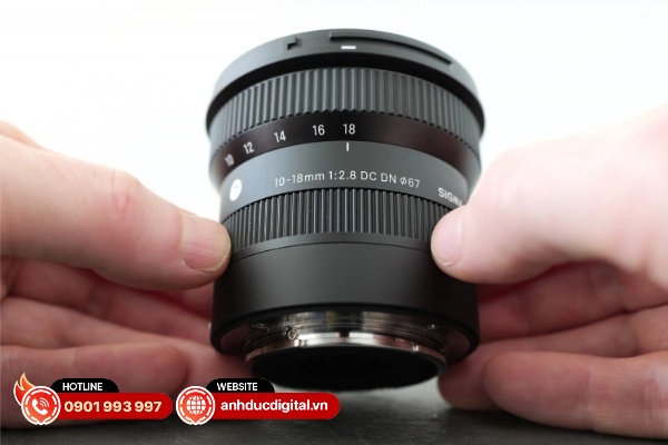 Sigma 10-18mm f/2.8 DC DN Contemporary vừa lấy nét nhanh vừa có chất lượng quang học tốt