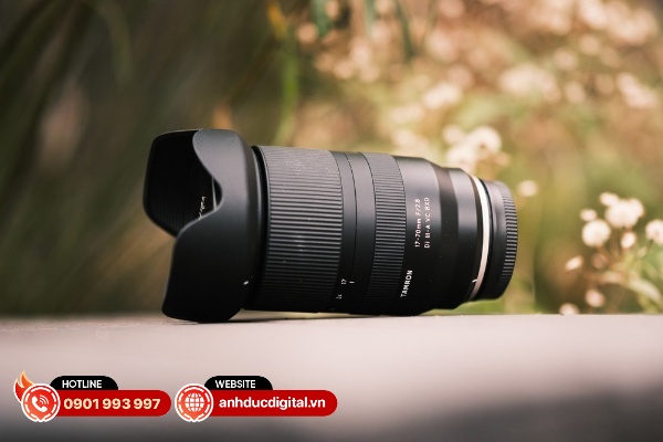 Tamron 17-70mm f/2.8 Di III-A mang đến tính linh hoạt về tiêu cự